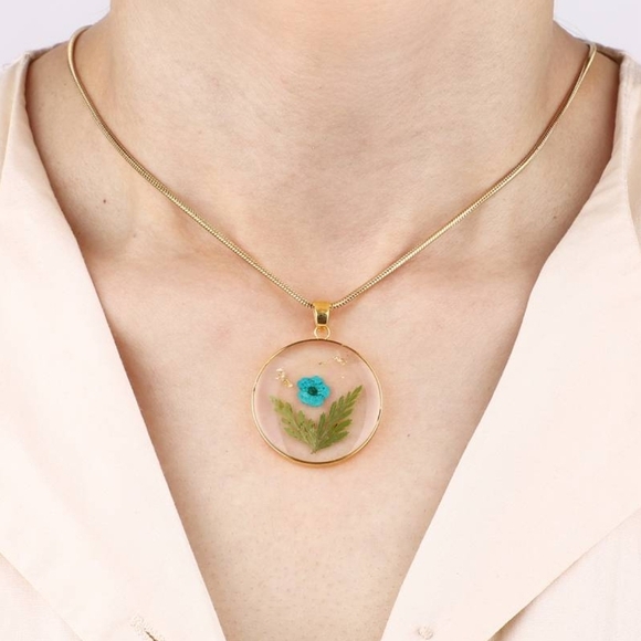 Mint & Lily Birthflower Pendant Necklace - Picture 2 of 2